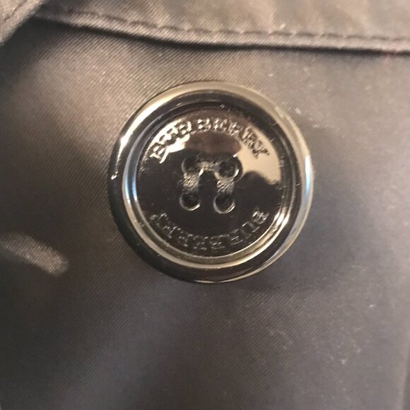 Authenticated Burberry London Black Double Breasted Barkstone Trench Coat US 6/8 - Picture 3 of 16